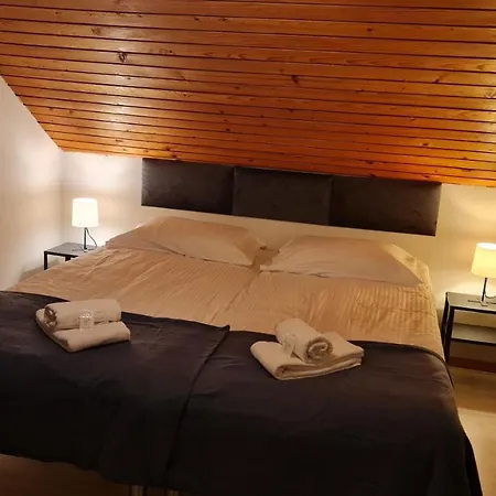 Bed & Breakfast Knafel