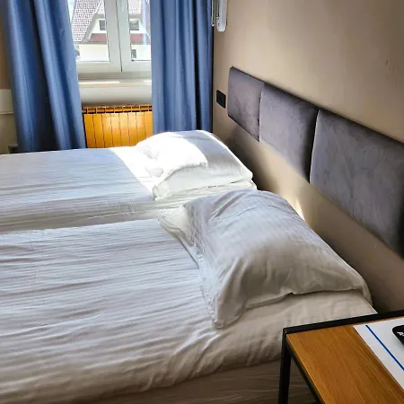 住宿加早餐酒店 Knafel