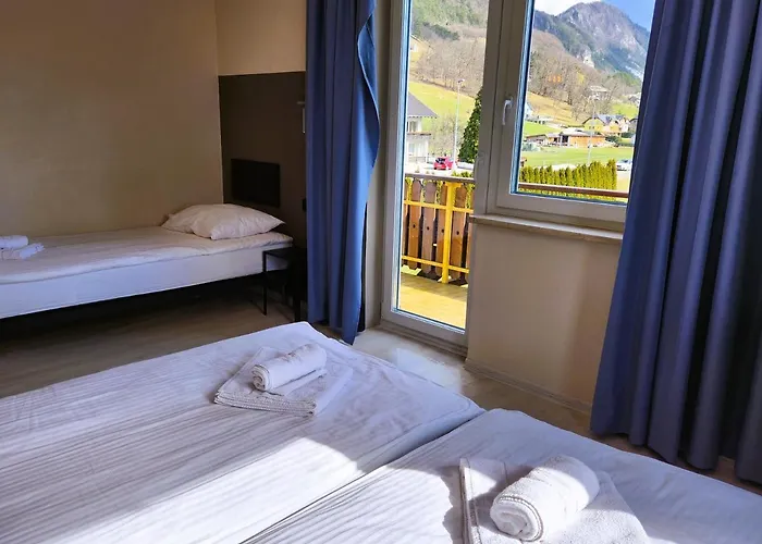 Bed & Breakfast Knafel Zirovnica